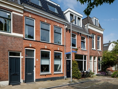 Vlasstraat 24