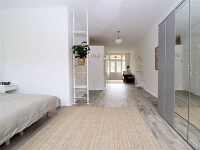 Appartement Schietbaanlaan in Rotterdam