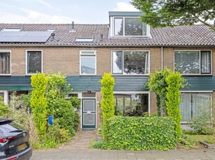 Woonhuis in Houten met 6 kamers