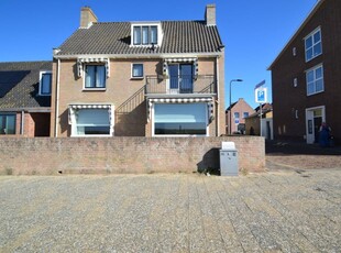 Woonhuis in Katwijk met 8 kamers