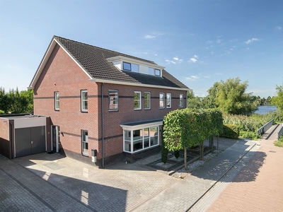 Van Barneveldstraat 9