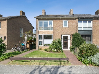 Van den Steen van Ommerenstraat 6