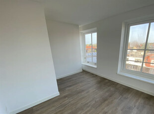 Appartement te huur Rhijngeesterstraatweg, Oegstgeest