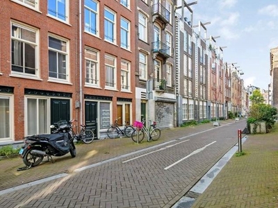 Lange Leidsedwarsstraat 42 B