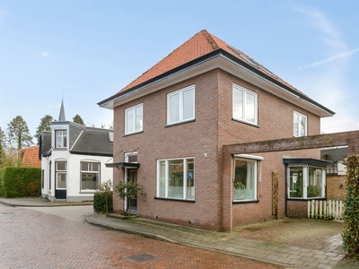 Emmastraat 4