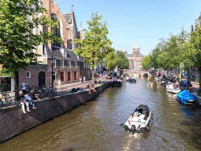 Oudezijds Voorburgwal in Amsterdam (55m2)