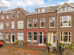 Riouwstraat 25