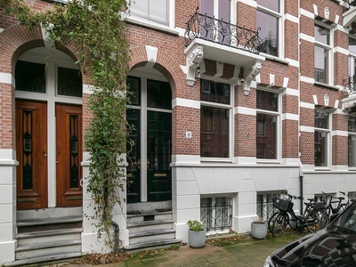 Dubbel benedenhuis Van Eeghenstraat, Amsterdam huren?