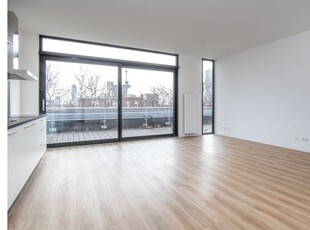 Huur 2 slaapkamer appartement van 97 m² in Rotterdam