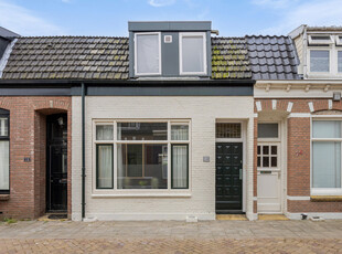 Emmastraat 16