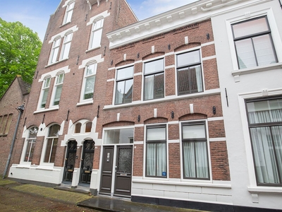 Latijnse Schoolstraat 20