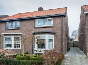 Steneweg 69, Middelharnis