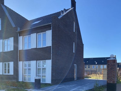 Woonhuis in Veldhoven met 4 kamers