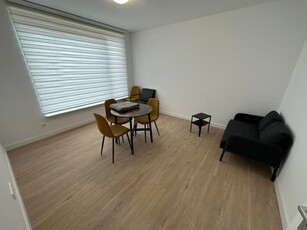 Studio in Hengelo met 2 kamers