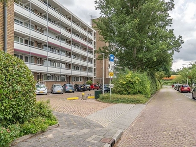 Mr. F.A. van Hallweg in Amstelveen (80m2)