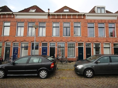 Winschoterdiep in Groningen (70m2)