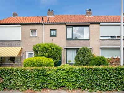 Schoutstraat 24