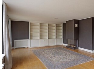 Huur 2 slaapkamer appartement van 105 m² in Oranjebuurt