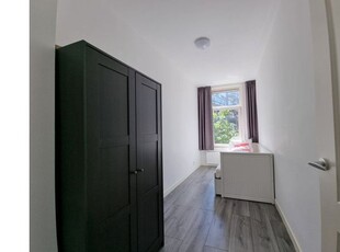 Huur 2 slaapkamer appartement van 37 m² in Nieuwe Westen