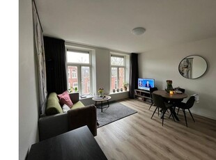 Huur 2 slaapkamer appartement van 37 m² in Schildersbuurt