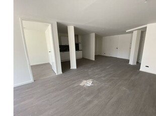 Huur 2 slaapkamer appartement van 76 m² in Woensel-West