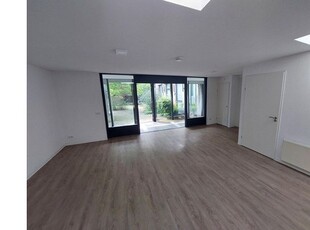 Huur 2 slaapkamer appartement van 78 m² in Vries