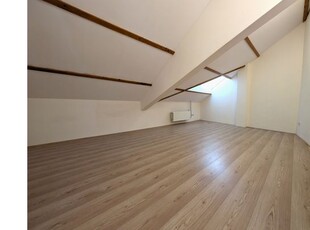 Huur 2 slaapkamer appartement van 85 m² in De Hoogte