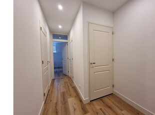 Huur 3 slaapkamer appartement van 115 m² in Kralingen West