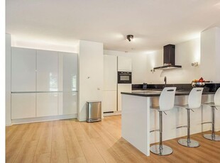 Huur 3 slaapkamer appartement van 122 m² in De Vliert