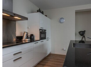 Huur 3 slaapkamer appartement van 60 m² in Cool