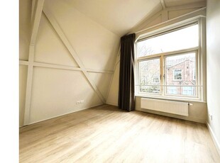 Huur 3 slaapkamer appartement van 62 m² in Van Lennepbuurt