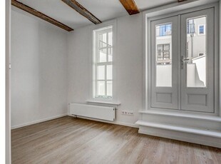 Huur 3 slaapkamer appartement van 73 m² in Grachtengordel-Zuid