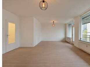 Huur 3 slaapkamer appartement van 89 m² in Cool