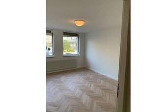 Huur 3 slaapkamer appartement van 93 m² in Bergen