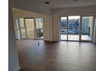 Huur 4 slaapkamer appartement van 103 m² in Binnenstad-Centrum