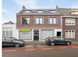 Huur 4 slaapkamer appartement van 143 m² in Horst-Centrum