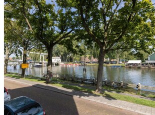 Huur 4 slaapkamer appartement van 80 m² in Weesp Centrum