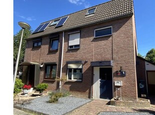 Huur 4 slaapkamer huis van 102 m² in Heerlen