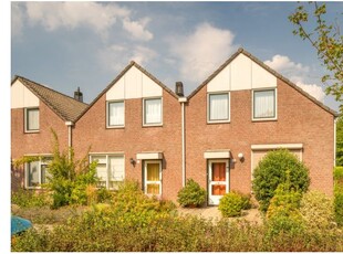 Huur 5 slaapkamer huis van 103 m² in Helden