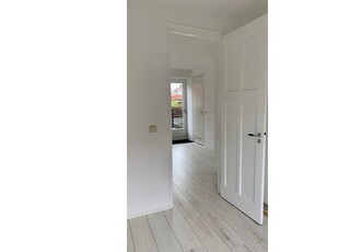 Huur 5 slaapkamer huis van 112 m² in Graafsebuurt zuid