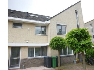 Huur 5 slaapkamer huis van 128 m² in Schrijversbuurt