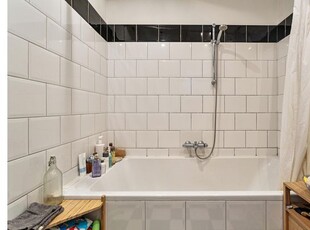 Huur 6 slaapkamer appartement van 125 m² in Schiemond