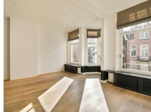 Huur 8 slaapkamer appartement van 241 m² in Museumkwartier