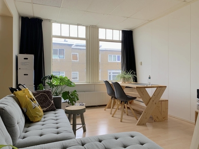 Kamer Willem Barentzstraat in Groningen