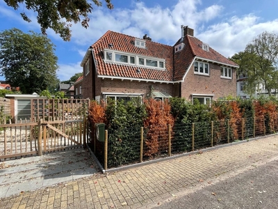 Heuvellaan in Bussum (130m2)