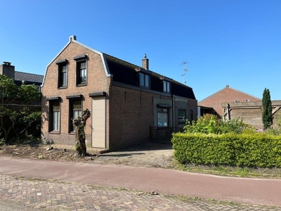 Vroenhoutseweg in Roosendaal (150m2)