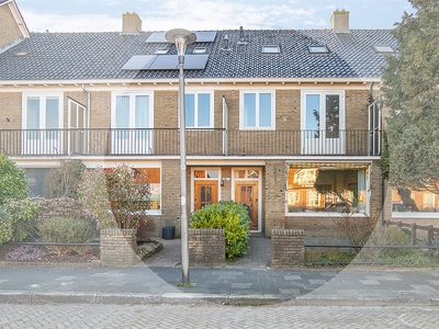 Engelumerstraat 24