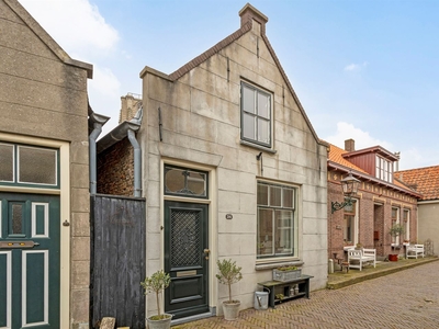 Pieterstraat 34