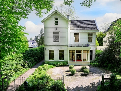 Emmastraat 55