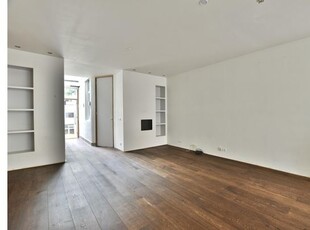 Huur 2 slaapkamer appartement van 70 m² in Amsterdam